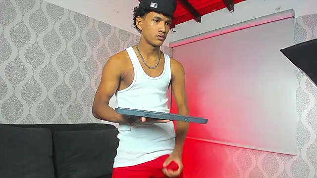 Boy savoy online show from 02/27/26, 08:41