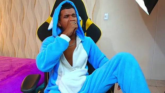 Boy savoy online show from 11/10/25, 07:30