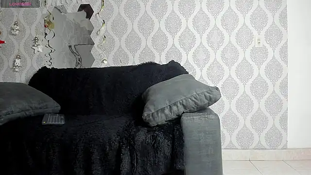 Boy savoy online show from 12/18/25, 07:24