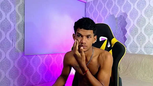 Boy savoy online show from 12/02/25, 07:21