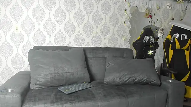 Boy savoy online show from 12/22/25, 07:41