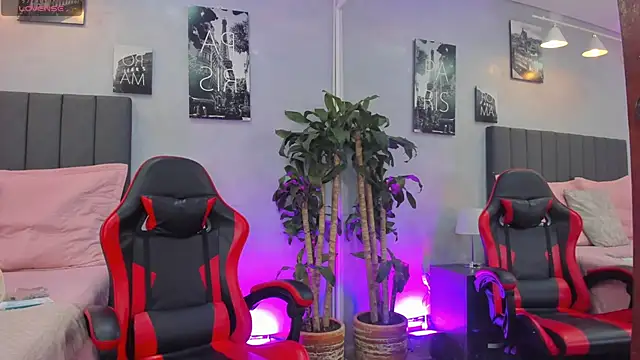 kendra london online show from 11/25/25, 11:21