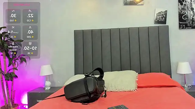 Snapshot of kendra_london chatting on 06/19/26, 11:27 kendra london online show from 06/19/26, 11:27