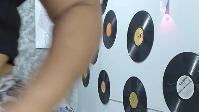 Snapshot of Ambar_foxy chatting on 11/07/25, 07:40 Ambar foxy online show from 11/07/25, 07:40