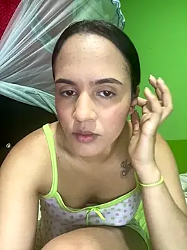 Ivy 08 online show from 12/22/25, 01:28