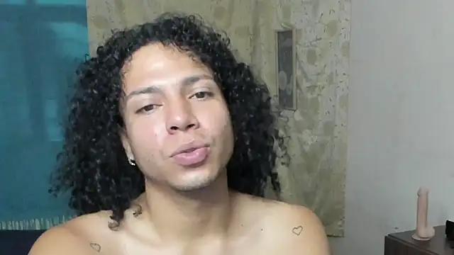 Angelwhitte online show from 11/08/25, 01:03