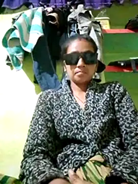 Sexy monikah online show from 12/15/25, 03:29