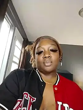 Snapshot of BiancaClarkson chatting on 11/03/25, 05:16 BiancaClarkson online show from 11/03/25, 05:16