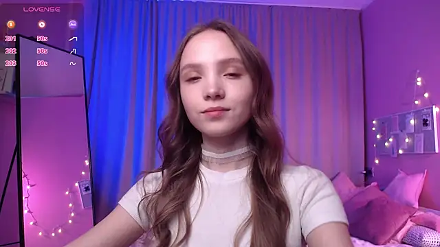 Adria Arjona online show from 05/09/26, 07:34