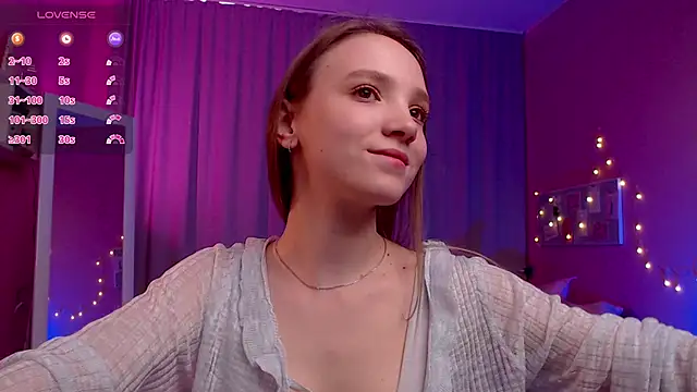 Adria Arjona online show from 03/26/26, 07:50