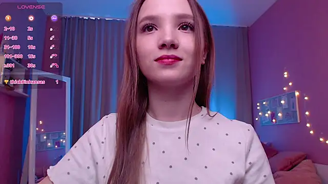 Adria Arjona online show from 02/25/26, 07:41