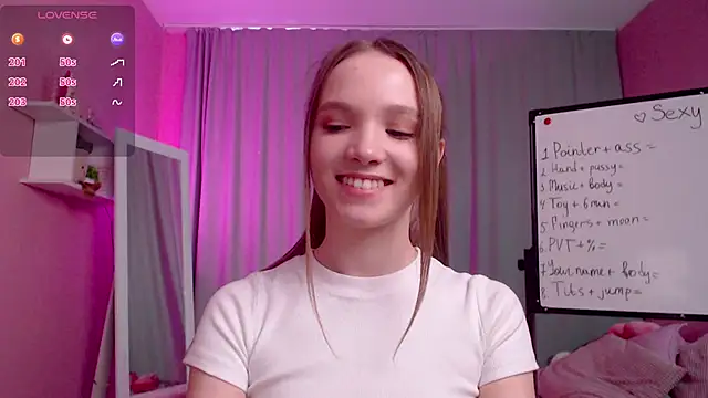 Adria Arjona online show from 03/31/26, 07:43