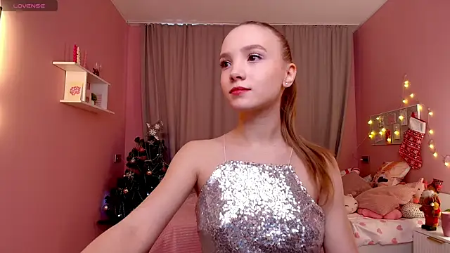 Adria Arjona online show from 12/21/25, 07:32