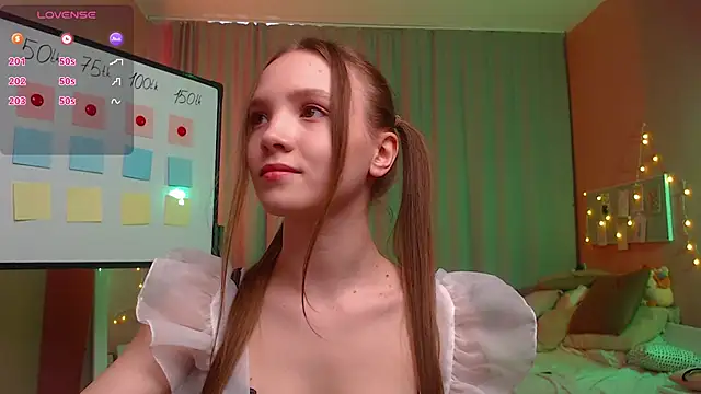Adria Arjona online show from 04/23/26, 07:37