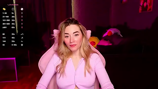 Snapshot of Rosie_Mac chatting on 02/16/26, 02:54 Rosie Mac online show from 02/16/26, 02:54