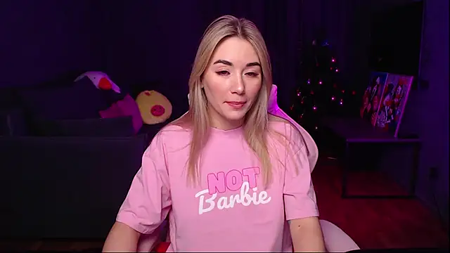 Rosie Mac online show from 12/19/25, 01:42