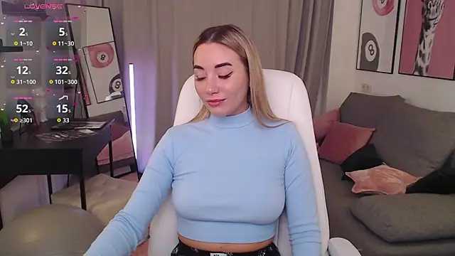 Rosie Mac online show from 11/14/25, 01:09