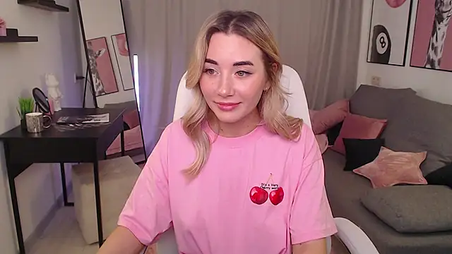 Rosie Mac online show from 11/13/25, 01:09