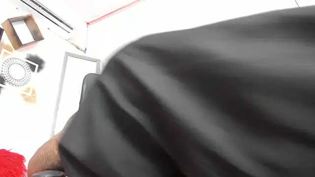 YuleimysAndAlex online show from 11/06/25, 02:37