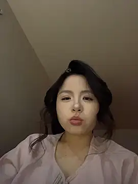 Sinicoco online show from 02/07/26, 06:43