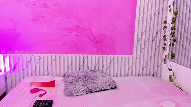 Mia Tailor Bms online show from 11/25/25, 11:21