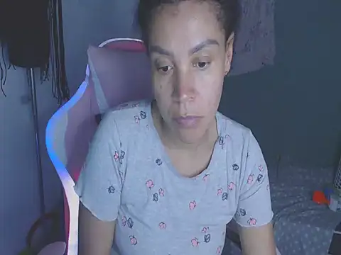 shayna cute online show from 08/05/26, 12:04