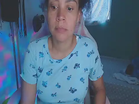 shayna cute online show from 07/19/26, 11:01