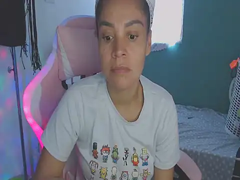 shayna cute online show from 07/29/26, 08:08