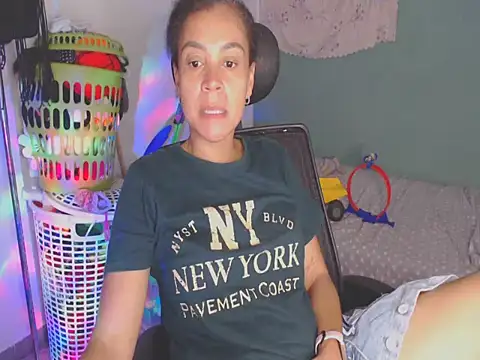 shayna cute online show from 06/29/26, 01:23