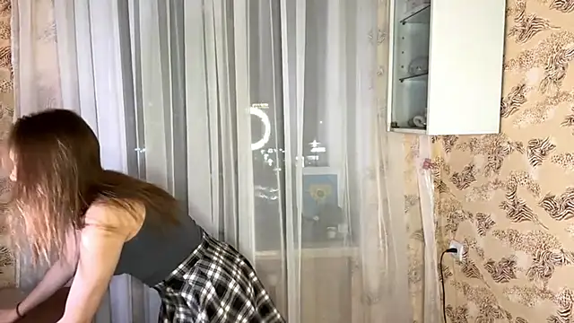 Kalli ly online show from 12/17/25, 02:11