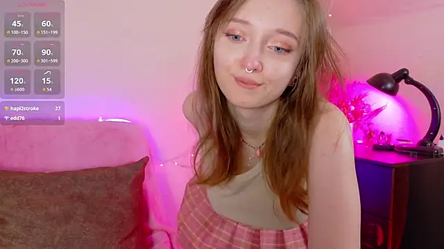 TinyMuse  online show from 12/15/25, 03:51