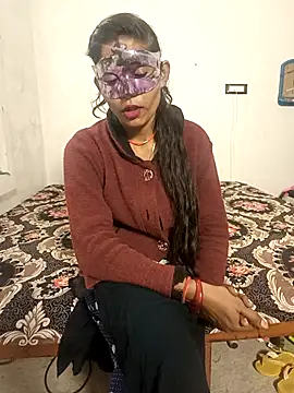 Snapshot of Real-Family chatting on 01/10/26, 05:19 Real-Family online show from 01/10/26, 05:19