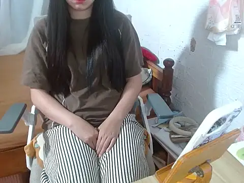 orily25 online show from 11/17/25, 07:01