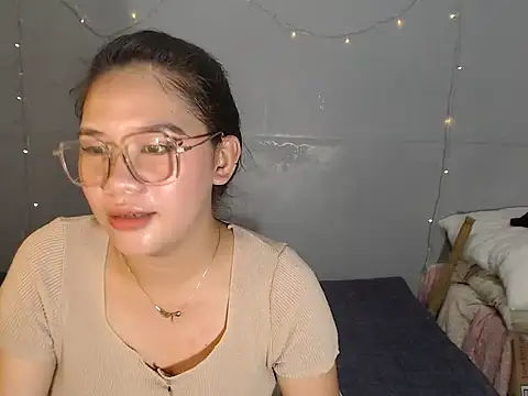 hotsexyreb online show from 12/19/25, 03:32