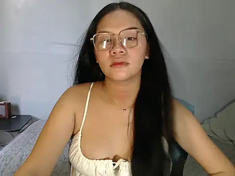 Snapshot of hotsexyreb chatting on 02/09/26, 04:10 hotsexyreb online show from 02/09/26, 04:10