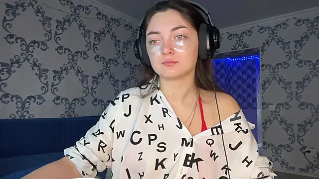 TwotyBright online show from 01/17/26, 06:06