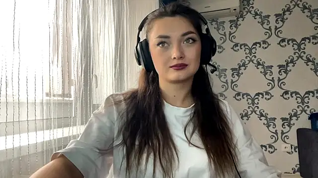 TwotyBright online show from 11/11/25, 08:09