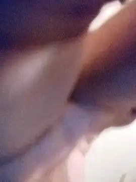 m8je online show from 11/17/25, 10:14