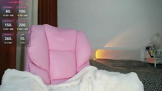 xxx719042 online show from 11/11/25, 01:17