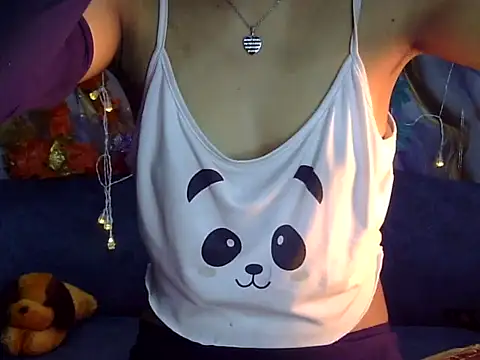 Snapshot of indian_cutepair chatting on 12/17/25, 04:06 indian cutepair online show from 12/17/25, 04:06