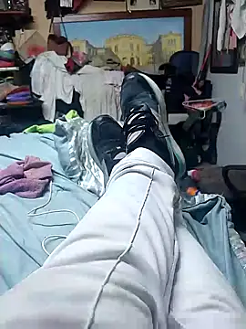 KARNEs24666 online show from 11/18/25, 08:45