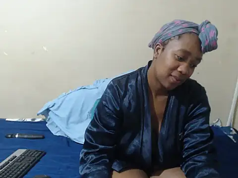 Snapshot of SexyLipss_ chatting on 04/25/26, 12:46 SexyLipss online show from 04/25/26, 12:46