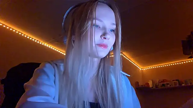 KarinRobertson online show from 11/10/25, 05:40