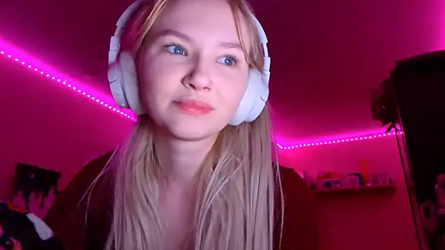 KarinRobertson online show from 11/21/25, 06:51