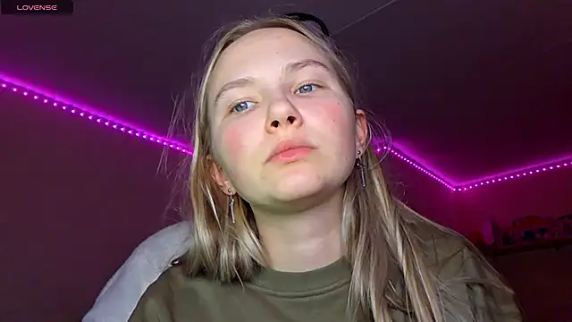 KarinRobertson online show from 02/13/26, 04:07