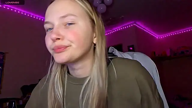 KarinRobertson online show from 02/15/26, 04:06