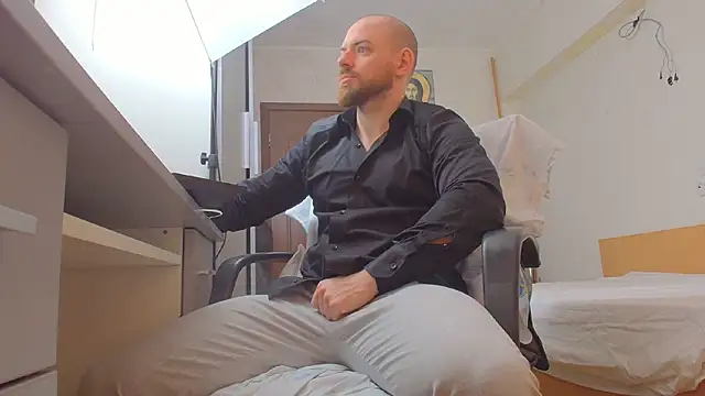 Ryanstone  online show from 04/04/26, 04:52