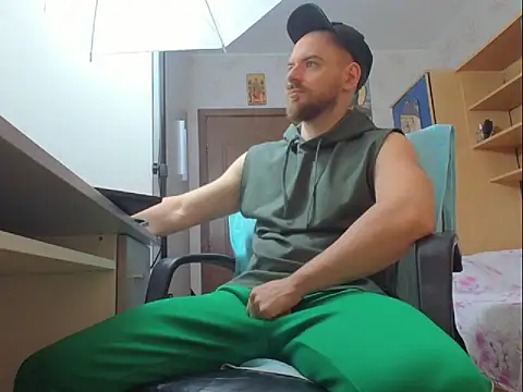 Ryanstone  online show from 11/06/25, 03:54