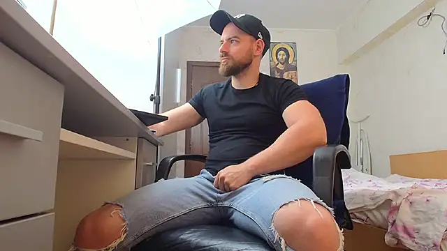 Ryanstone  online show from 05/18/26, 05:02