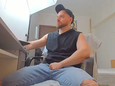 Ryanstone  online show from 03/28/26, 07:31